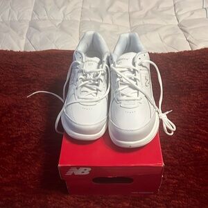New with box new balance, 577 walking sneaker size 10